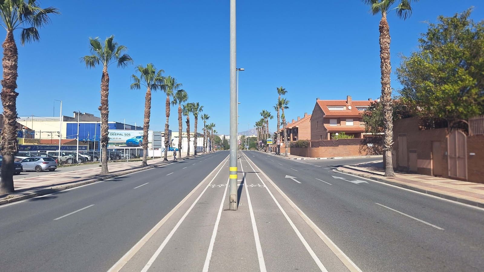 4 chambre Villa/Maison Semi-Mitoyenne à vendre à Alicante ville avec garage - 231 000 € (Ref: 9643548)