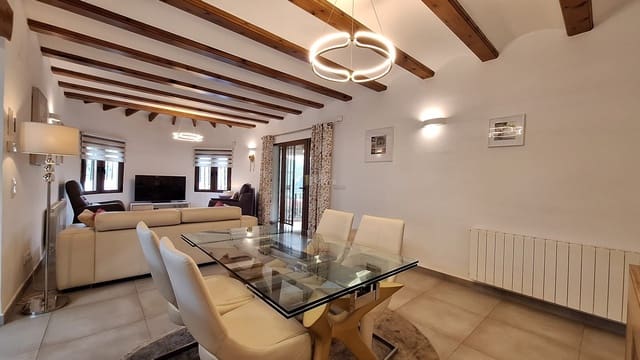 3 makuuhuone Huvila myytävänä paikassa Alcalalí / Alcanalí mukana uima-altaan - 585 000 € (Ref: 9643550)