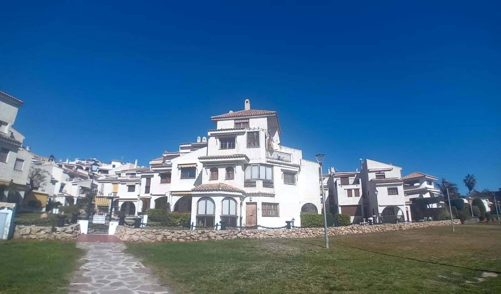 3 bedroom Apartment for sale in Santa Pola with pool garage - € 380,000 (Ref: 9650524)