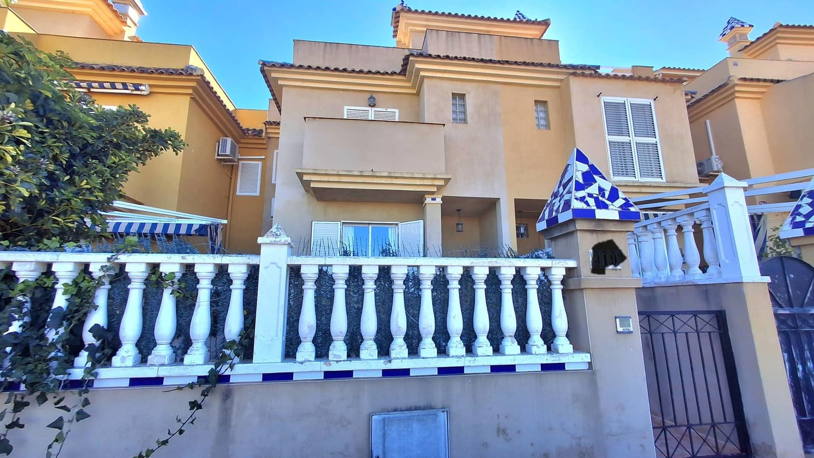 2 sovrum Hus till salu i Santa Pola med pool - 250 000 € (Ref: 9653348)