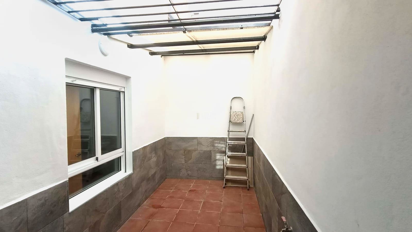 2 bedroom Apartment for sale in Elche / Elx - € 132,000 (Ref: 9654242)