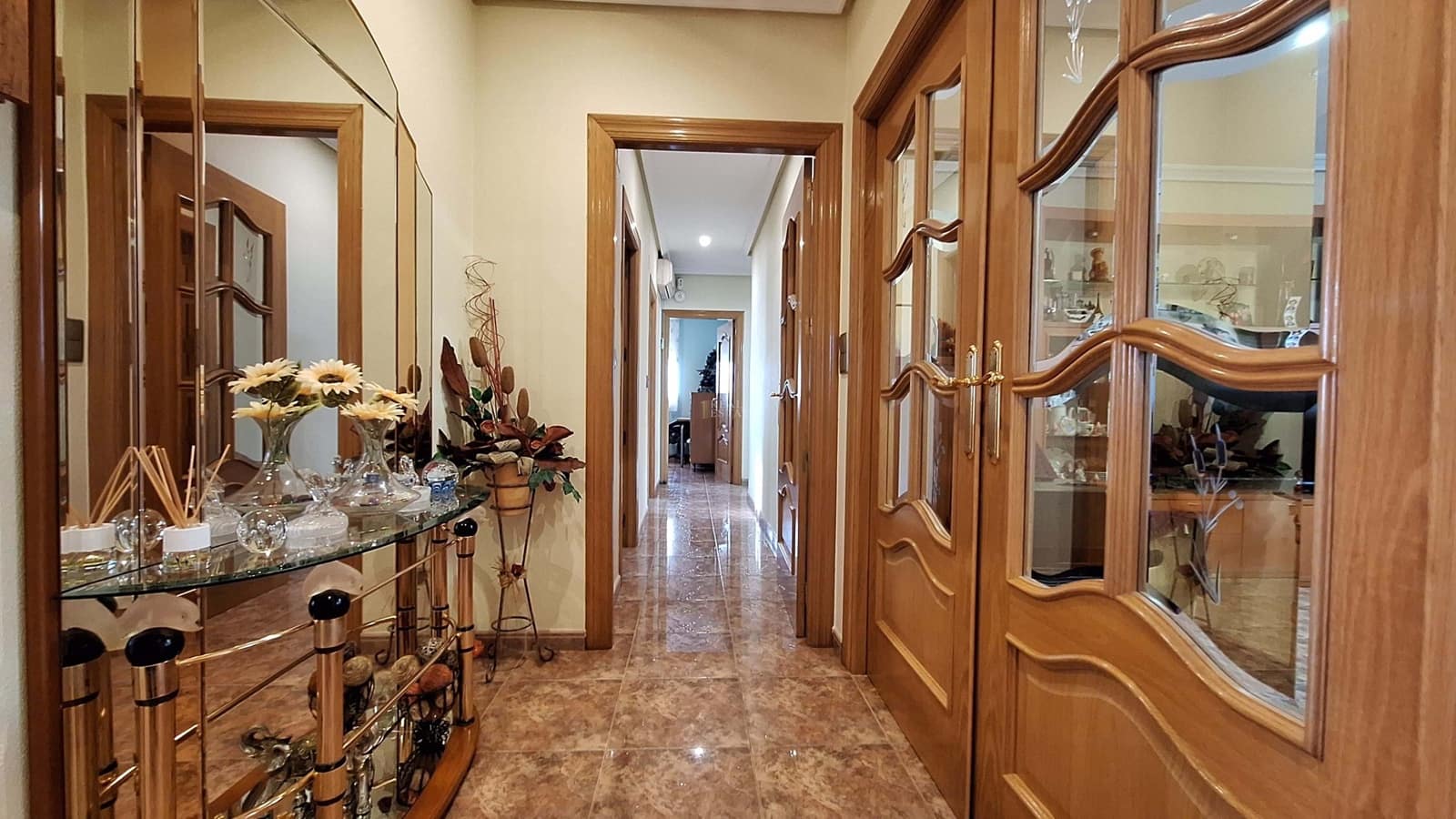 4 makuuhuone Huvila myytävänä paikassa Murcia kaupunki mukana 
autotalli - 365 000 € (Ref: 9654393)