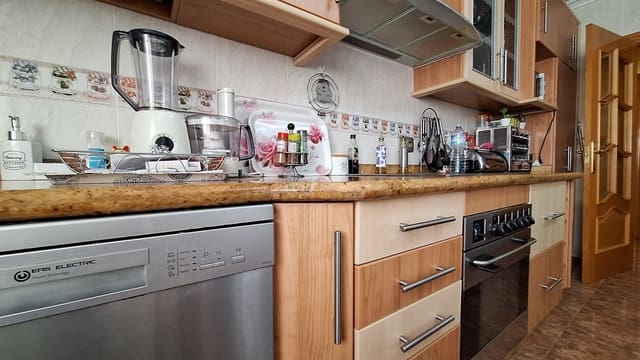 4 makuuhuone Huvila myytävänä paikassa Murcia kaupunki mukana 
autotalli - 365 000 € (Ref: 9654393)