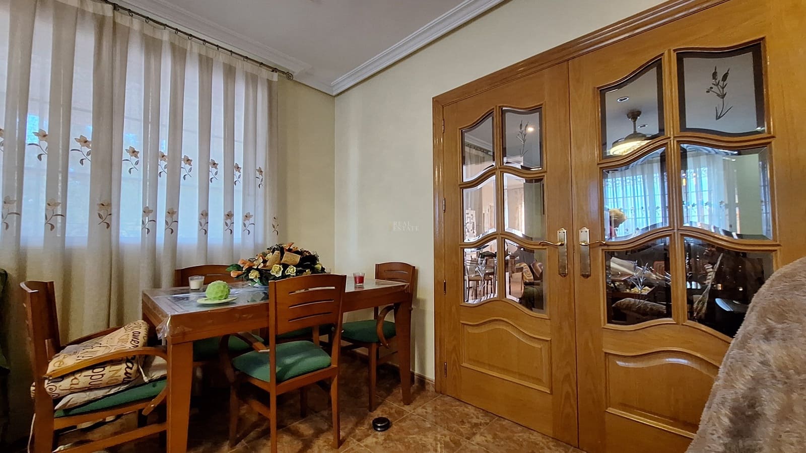 4 makuuhuone Huvila myytävänä paikassa Murcia kaupunki mukana 
autotalli - 365 000 € (Ref: 9654393)