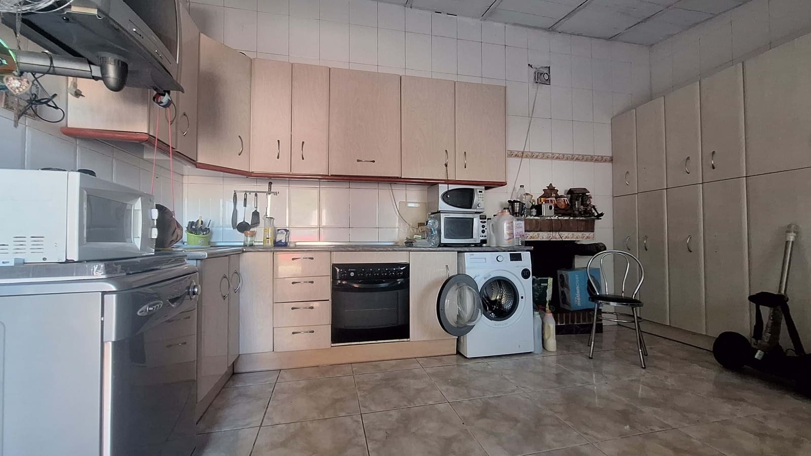 4 makuuhuone Huvila myytävänä paikassa Murcia kaupunki mukana 
autotalli - 365 000 € (Ref: 9654393)