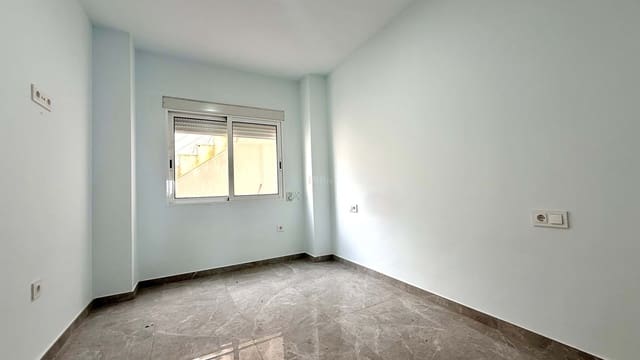 3 makuuhuone Omakotitalo myytävänä paikassa Molina de Segura - 240 000 € (Ref: 9664356)