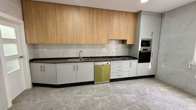 3 makuuhuone Omakotitalo myytävänä paikassa Molina de Segura - 240 000 € (Ref: 9664356)