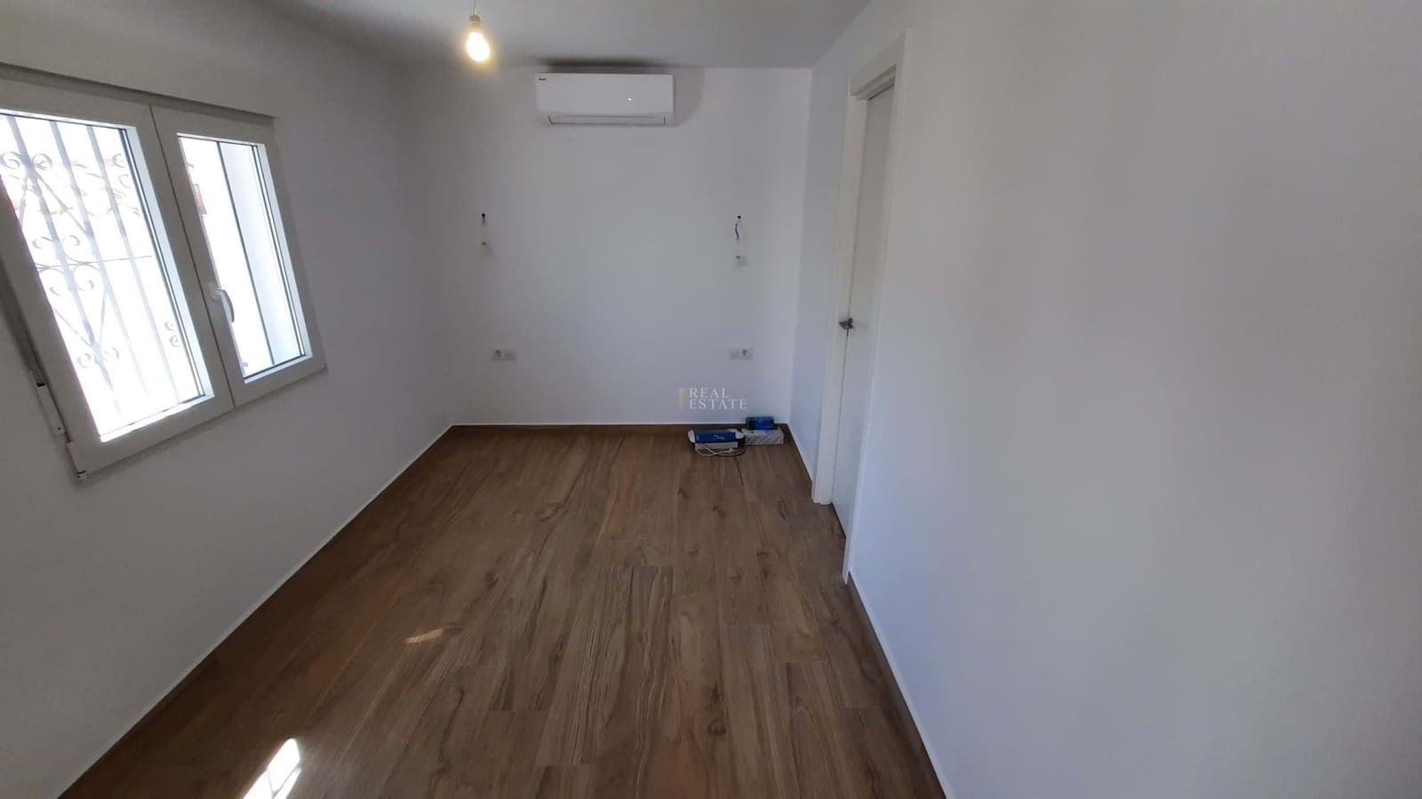 1 soverom Villa til salgs i Els Poblets med svømmebasseng garasje - € 150 000 (Ref: 9665336)