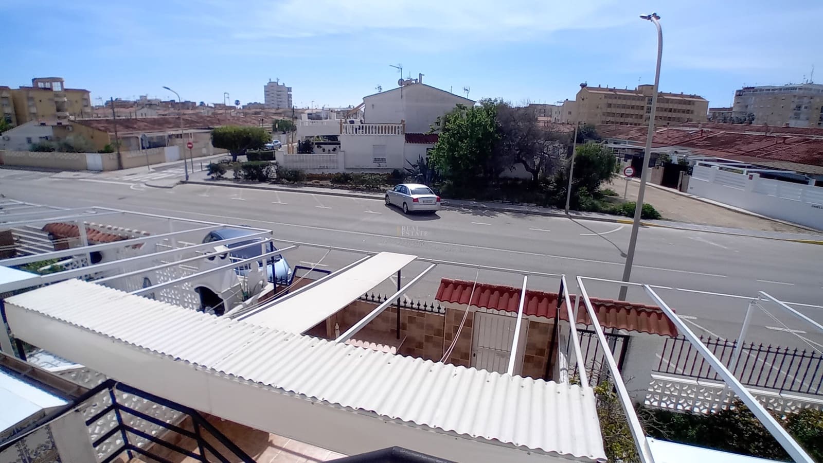 Bungalow de 2 habitaciones en Santa Pola en venta - 165.000 € (Ref: 9671149)