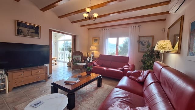 Chalet de 6 habitaciones en Barx en venta con piscina garaje - 580.000 € (Ref: 9676523)