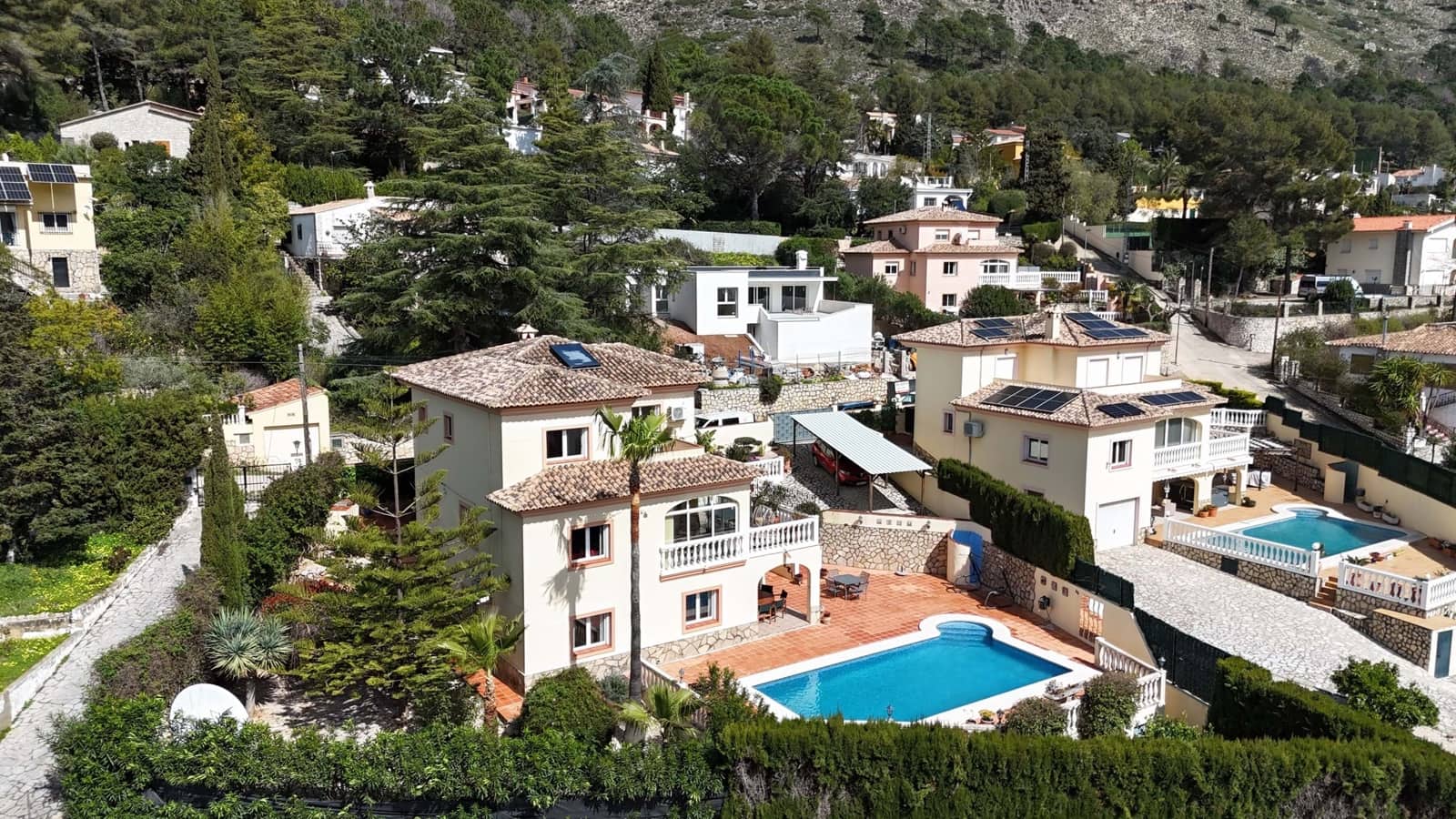 Chalet de 6 habitaciones en Barx en venta con piscina garaje - 580.000 € (Ref: 9676523)