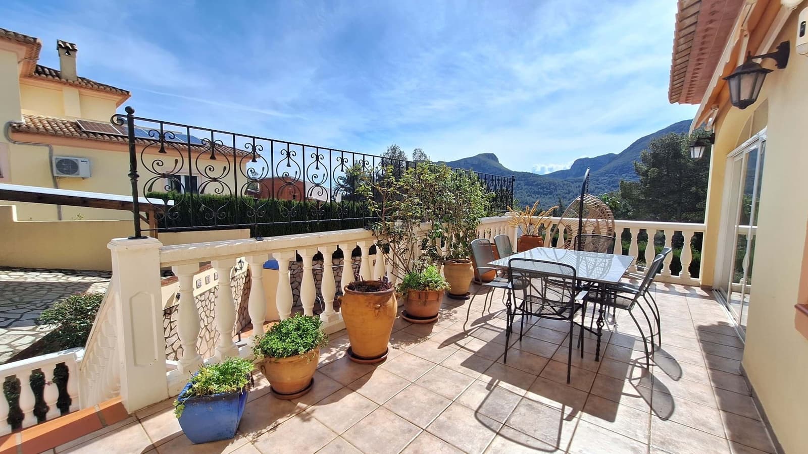 Chalet de 6 habitaciones en Barx en venta con piscina garaje - 580.000 € (Ref: 9676523)