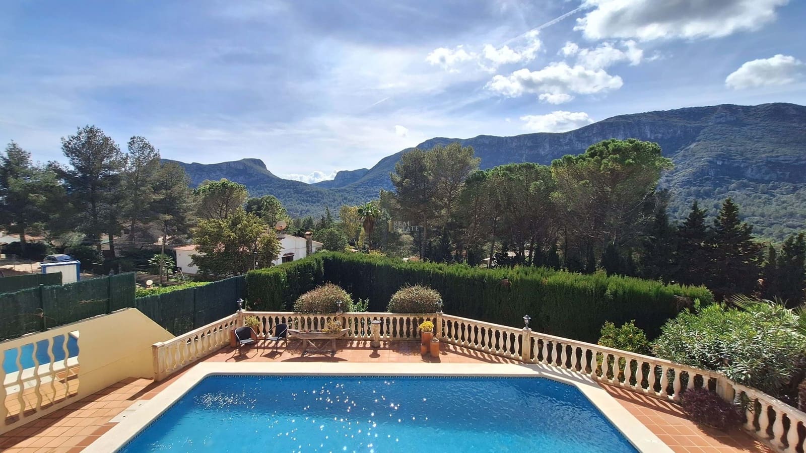 Chalet de 6 habitaciones en Barx en venta con piscina garaje - 580.000 € (Ref: 9676523)