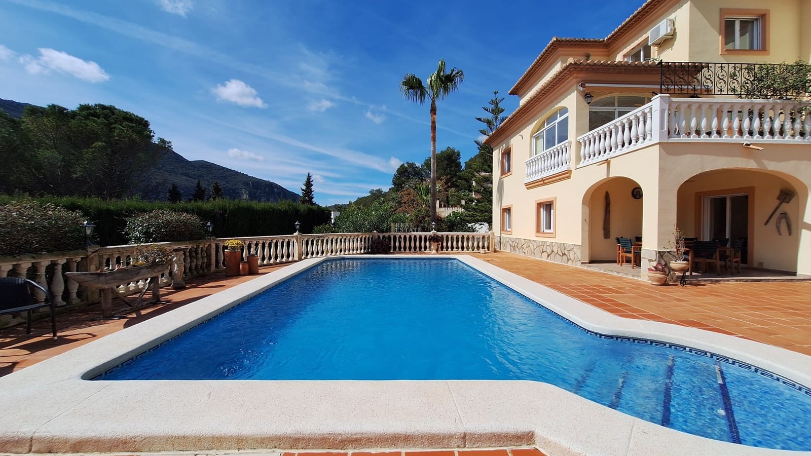 Chalet de 6 habitaciones en Barx en venta con piscina garaje - 580.000 € (Ref: 9676523)