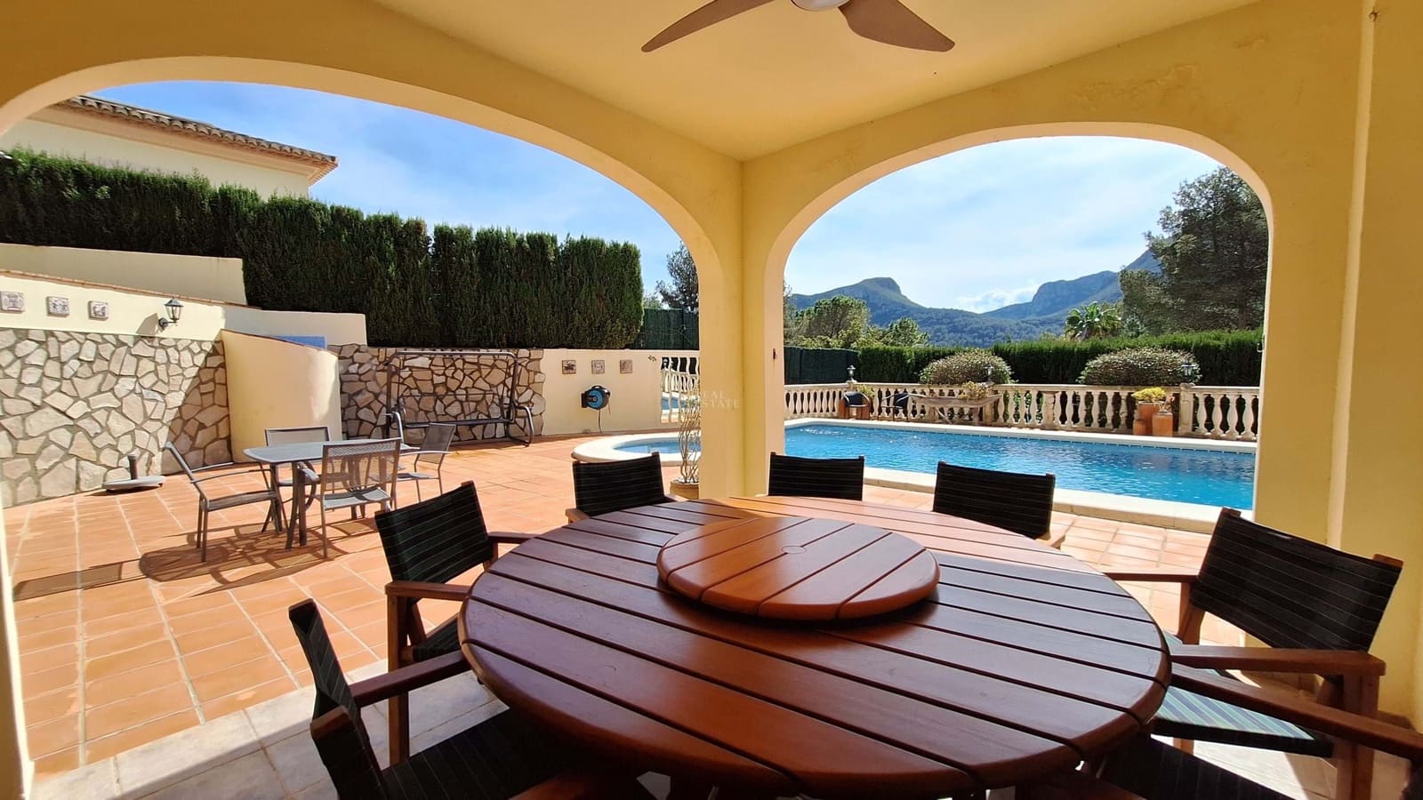 Chalet de 6 habitaciones en Barx en venta con piscina garaje - 580.000 € (Ref: 9676523)