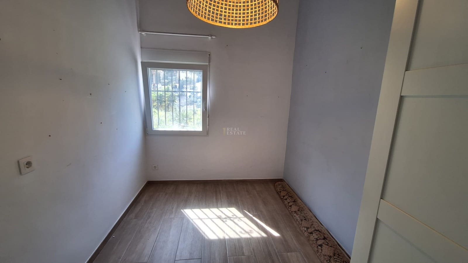 2 bedroom Townhouse for sale in Denia with garage - € 190,000 (Ref: 9679233)