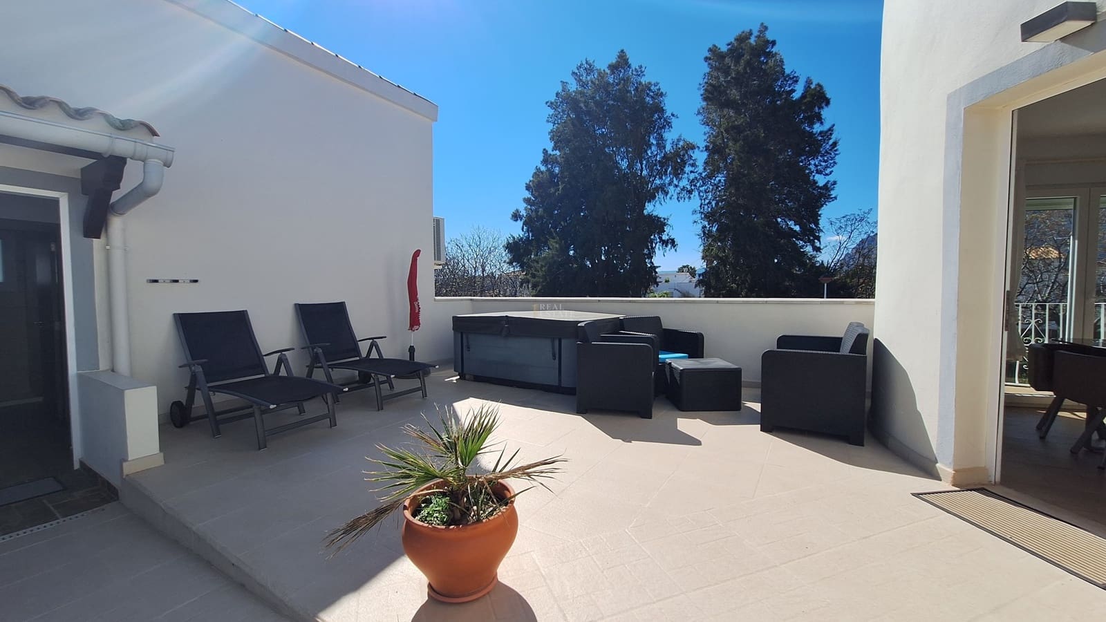 8 camera da letto Villa in vendita in Denia con piscina garage - 1.180.000 € (Rif: 9679234)