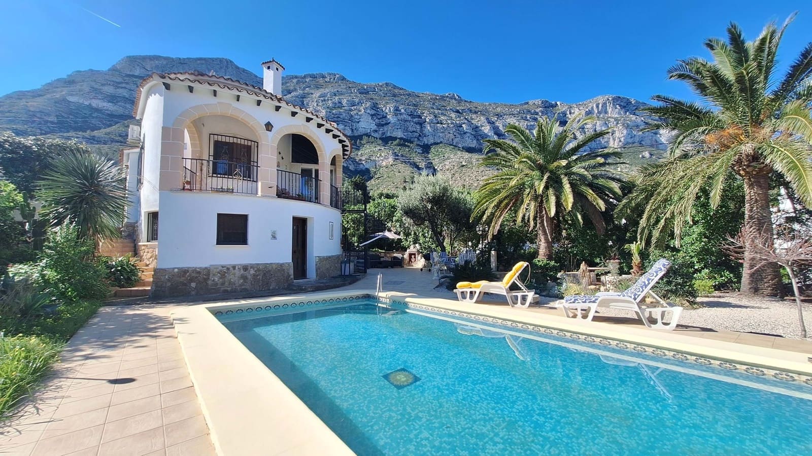 3 sypialnia Willa na sprzedaż w Denia z basenem garażem - 430 000 € (Ref: 9685271)