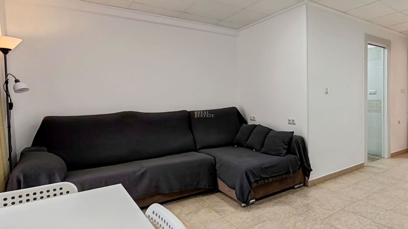 2 slaapkamer Appartement te koop in La Manga del Mar Menor met zwembad garage - € 180.000 (Ref: 9685647)