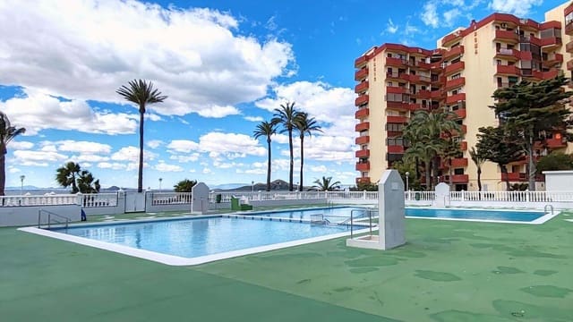 2 slaapkamer Appartement te koop in La Manga del Mar Menor met zwembad garage - € 180.000 (Ref: 9685647)