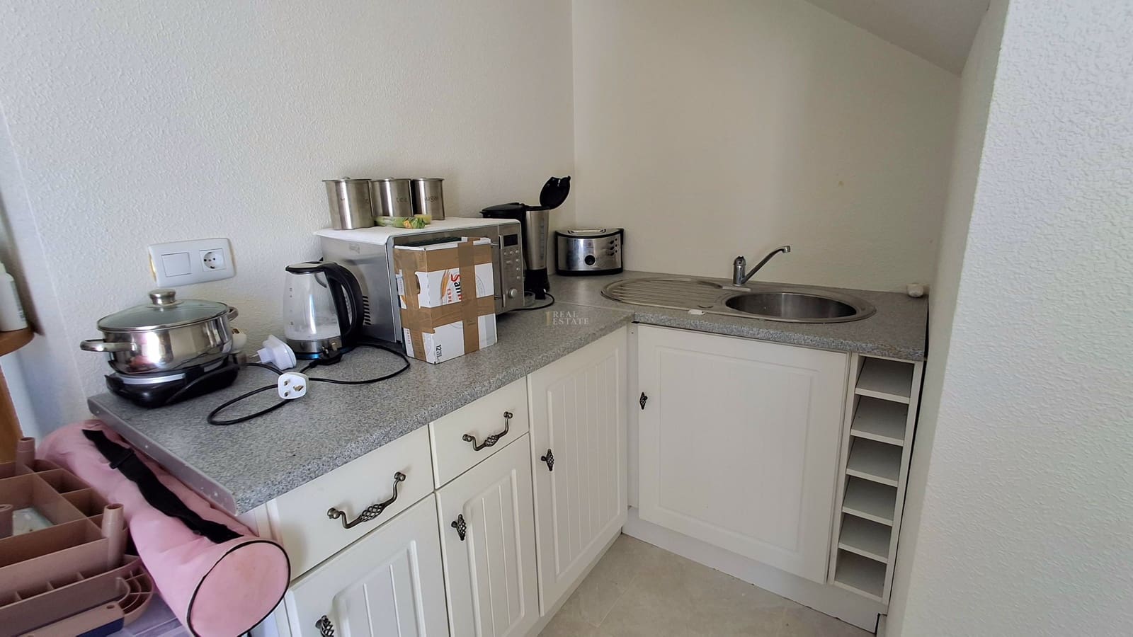 4 bedroom Villa for sale in Busot with pool garage - € 525,000 (Ref: 9685948)