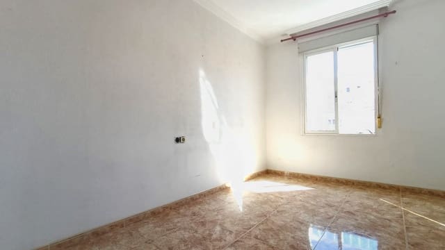 3 sovrum Lägenhet till salu i Elche / Elx - 145 000 € (Ref: 9688645)