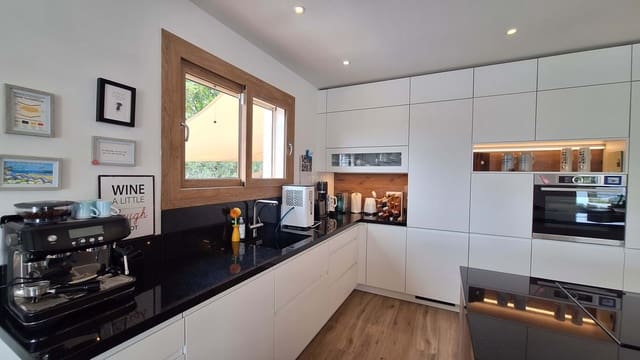 3 bedroom Villa for sale in Javea / Xàbia with pool - € 840,000 (Ref: 9700183)