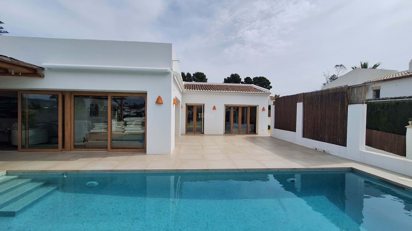 3 bedroom Villa for sale in Javea / Xabia with pool - € 840,000 (Ref: 9700183)