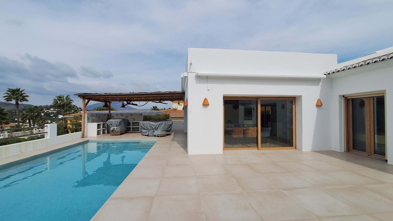 3 bedroom Villa for sale in Javea / Xabia with pool - € 840,000 (Ref: 9700183)