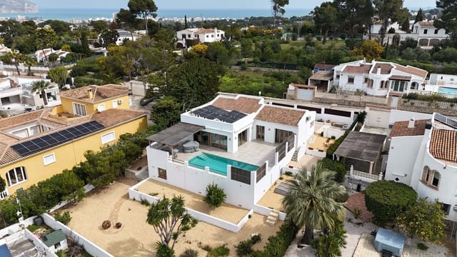 3 bedroom Villa for sale in Javea / Xàbia with pool - € 840,000 (Ref: 9700183)