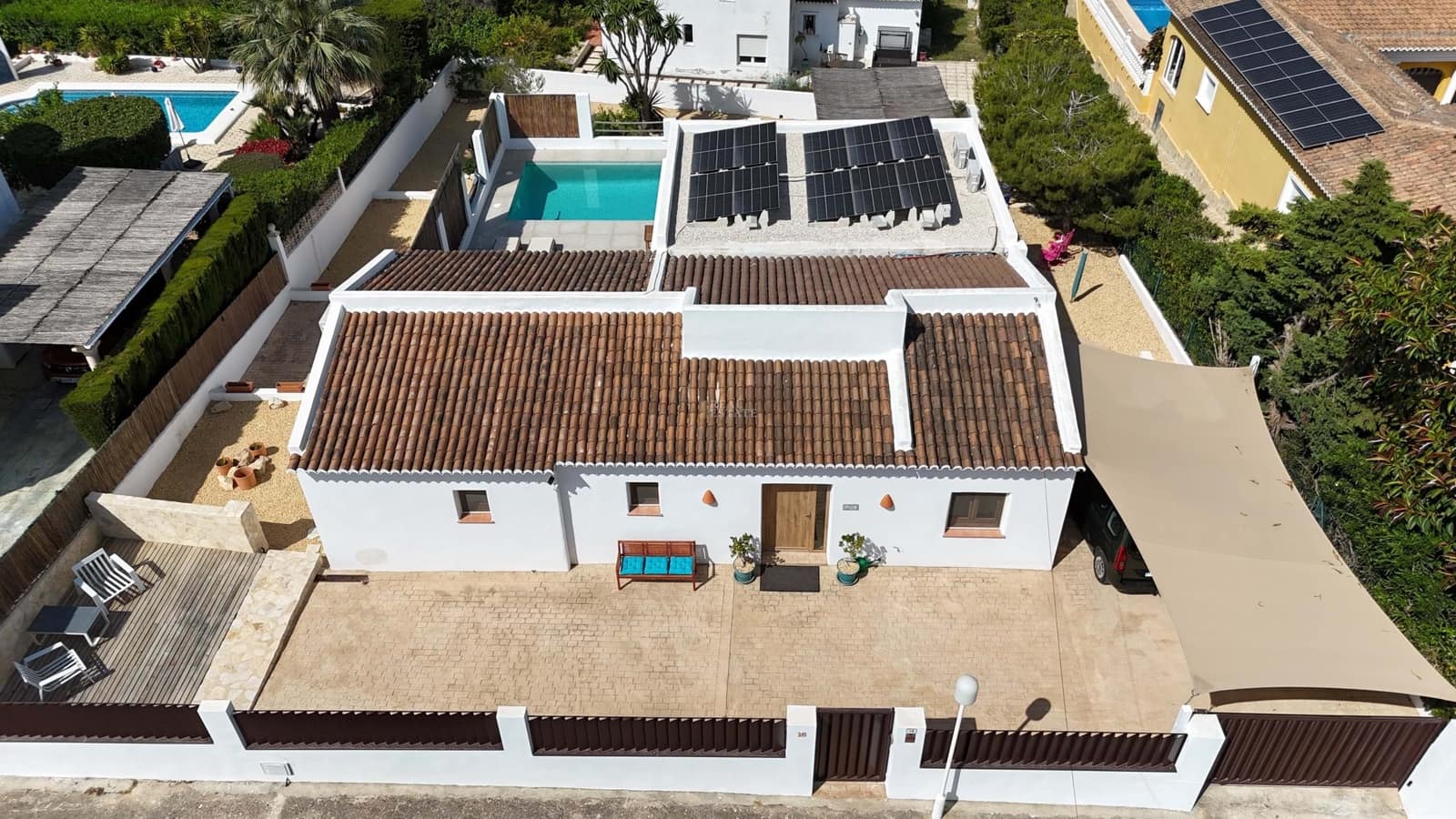 Chalet de 3 habitaciones en Javea / Xàbia en venta con piscina - 840.000 € (Ref: 9700183)