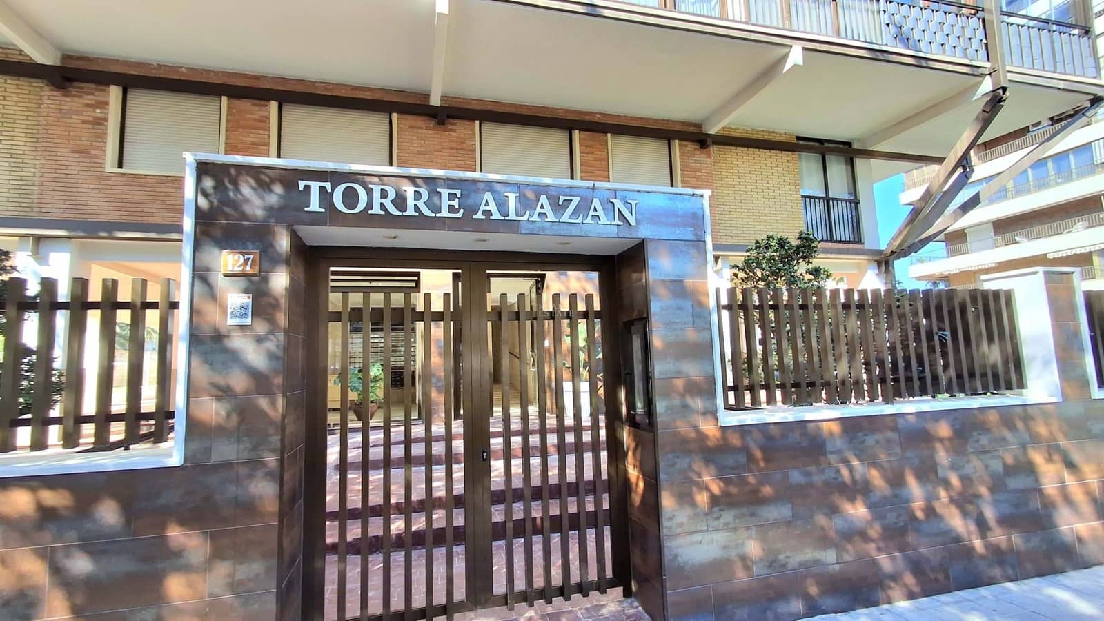 2 makuuhuone Huoneisto myytävänä paikassa Alicante kaupunki mukana uima-altaan 
autotalli - 492 000 € (Ref: 9720977)