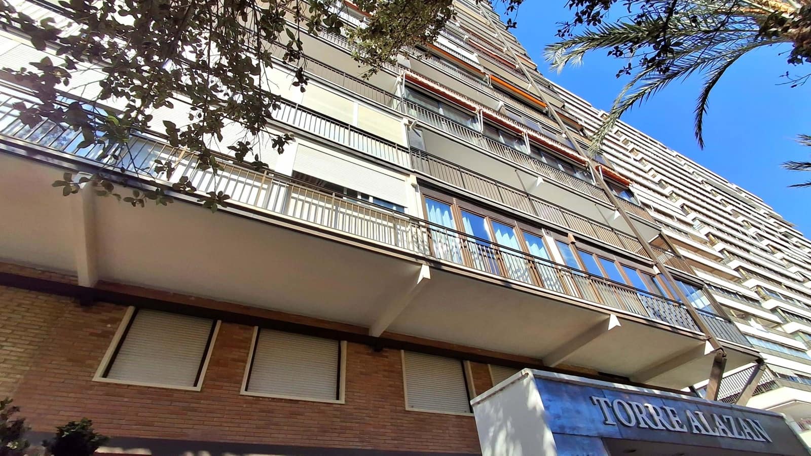 2 makuuhuone Huoneisto myytävänä paikassa Alicante kaupunki mukana uima-altaan 
autotalli - 492 000 € (Ref: 9720977)