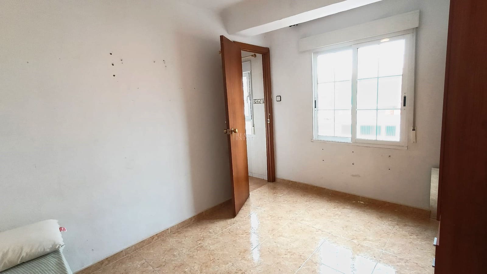 3 bedroom Apartment for sale in Santa Pola - € 130,000 (Ref: 9722700)