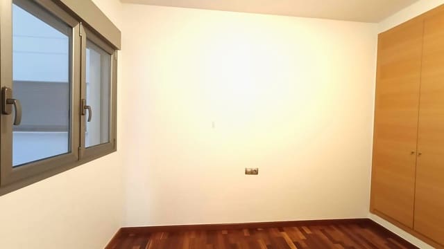 3 sovrum Lägenhet till salu i Elche / Elx med garage - 275 000 € (Ref: 9731166)