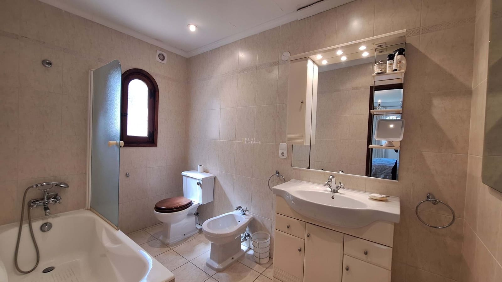 4 soveværelse Villa til salg i Denia med swimmingpool - € 625.000 (Ref: 9735047)