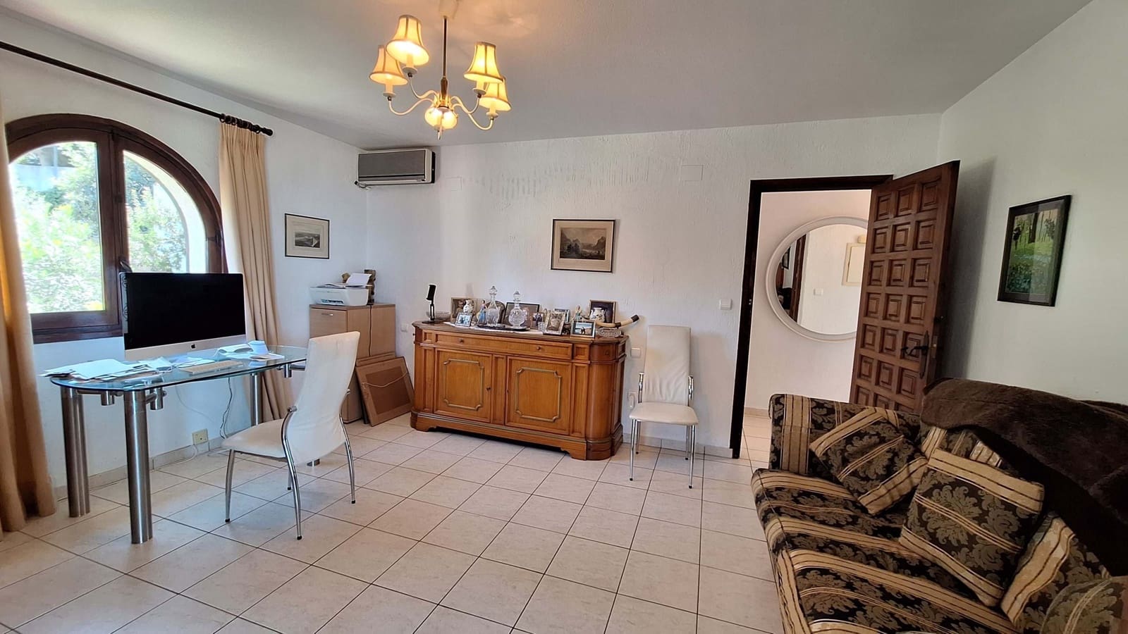 4 soveværelse Villa til salg i Denia med swimmingpool - € 625.000 (Ref: 9735047)