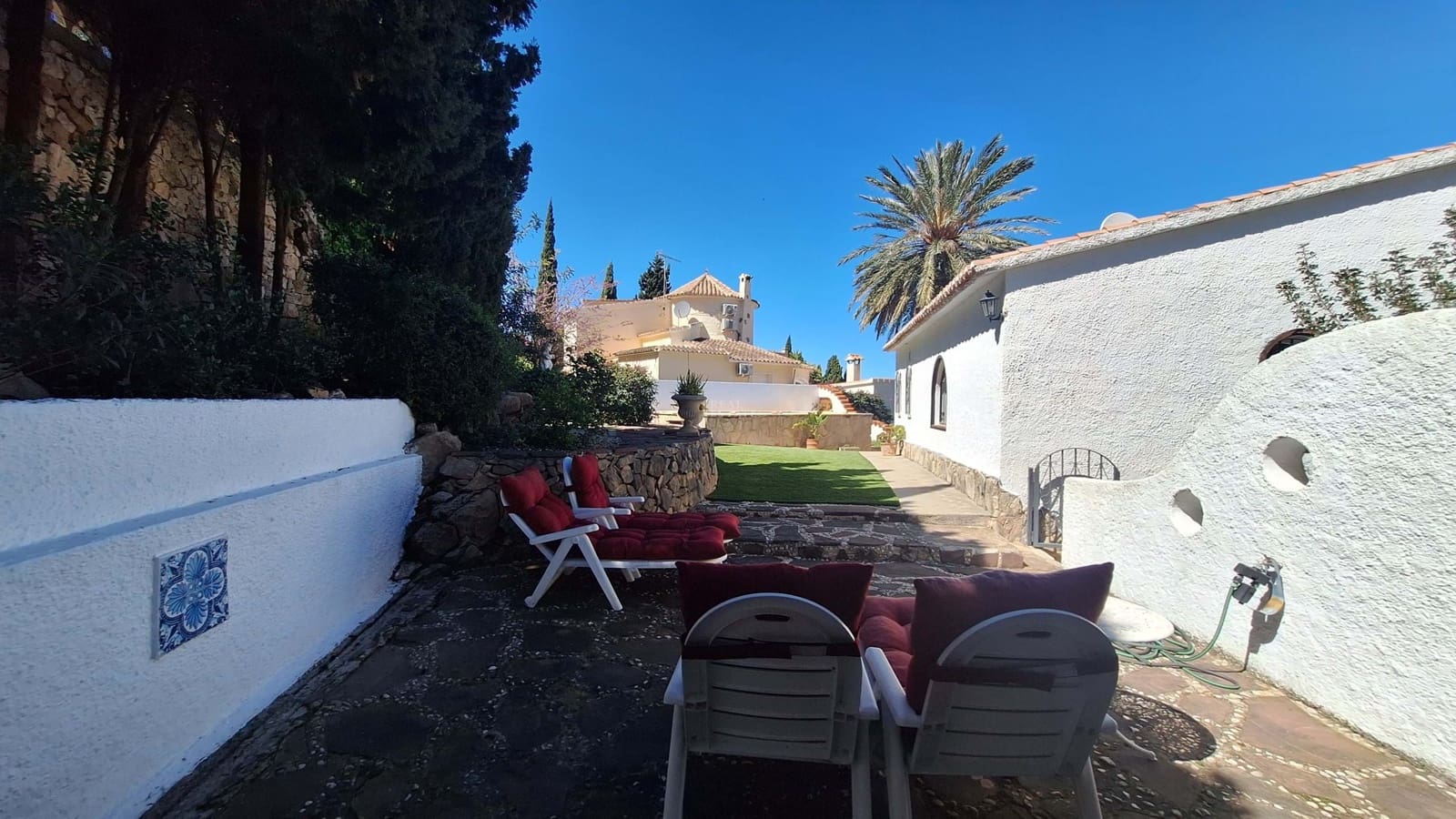 4 soveværelse Villa til salg i Denia med swimmingpool - € 625.000 (Ref: 9735047)