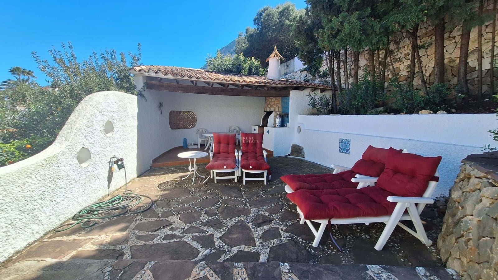 4 soveværelse Villa til salg i Denia med swimmingpool - € 625.000 (Ref: 9735047)