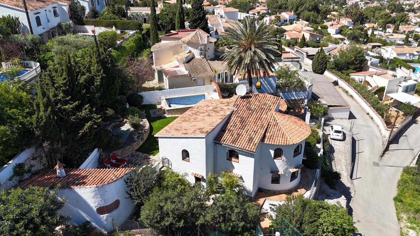 4 soveværelse Villa til salg i Denia med swimmingpool - € 625.000 (Ref: 9735047)