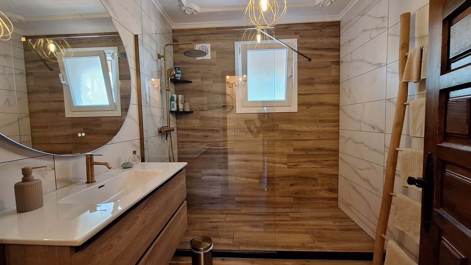 3 bedroom Villa for sale in Benidoleig - € 465,000 (Ref: 9737154)