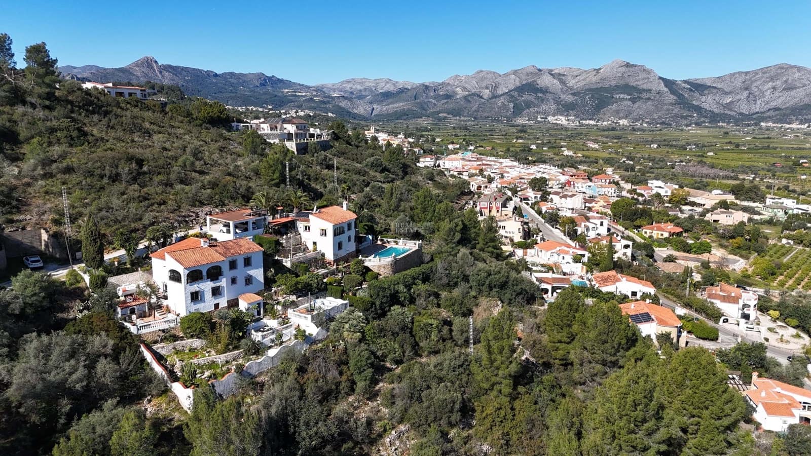 3 bedroom Villa for sale in Benidoleig - € 465,000 (Ref: 9737154)