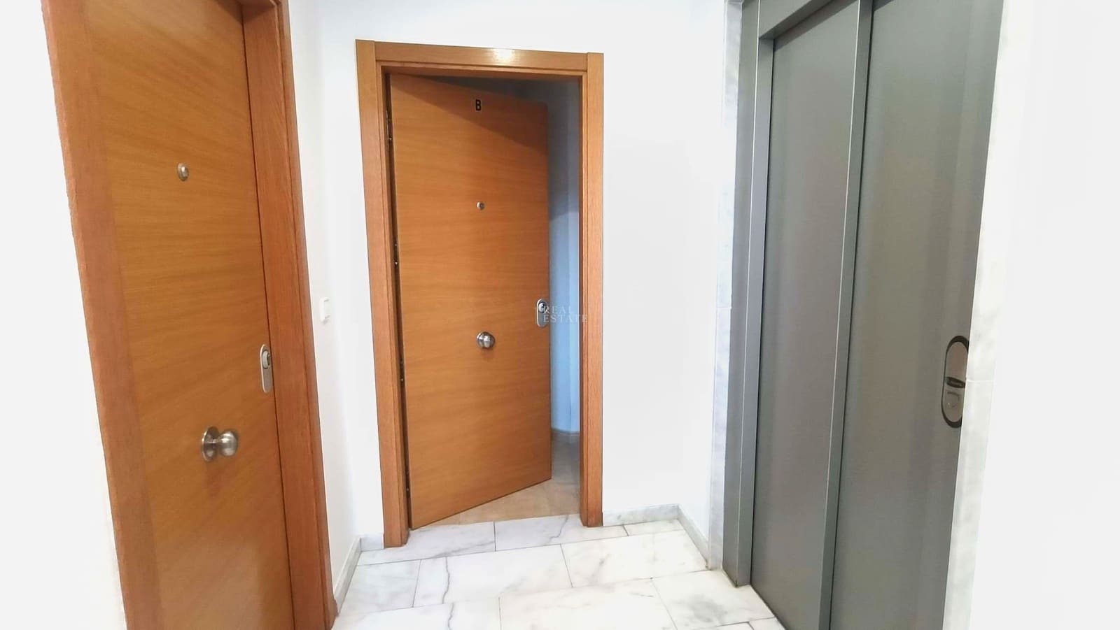 2 sovrum Lägenhet till salu i Elche / Elx med garage - 175 000 € (Ref: 9737224)