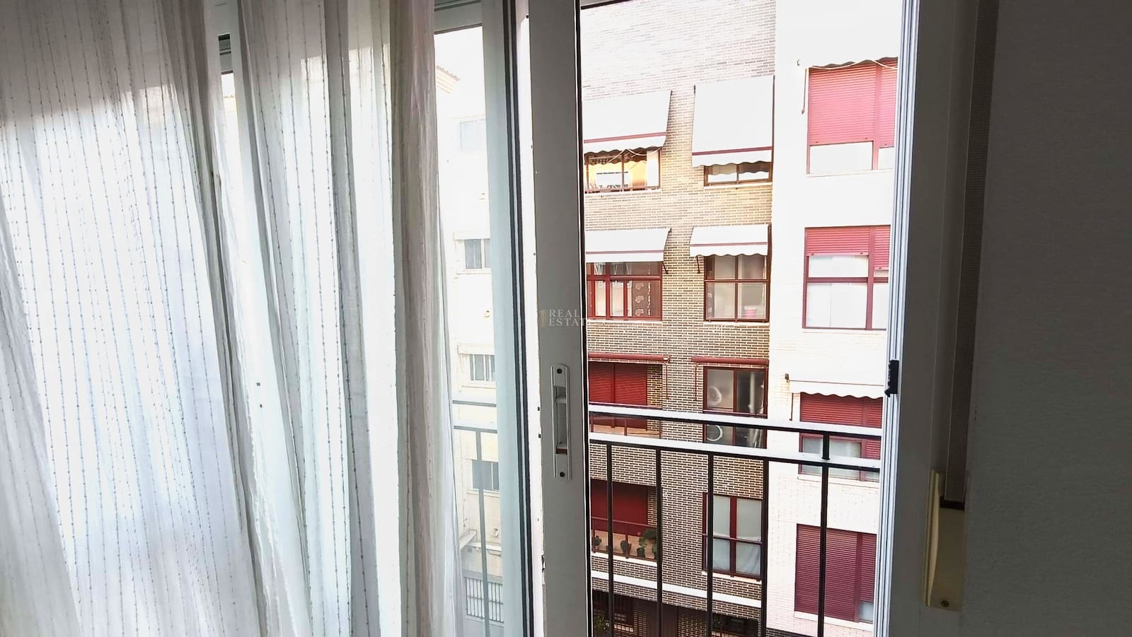 2 sovrum Lägenhet till salu i Elche / Elx med garage - 175 000 € (Ref: 9737224)