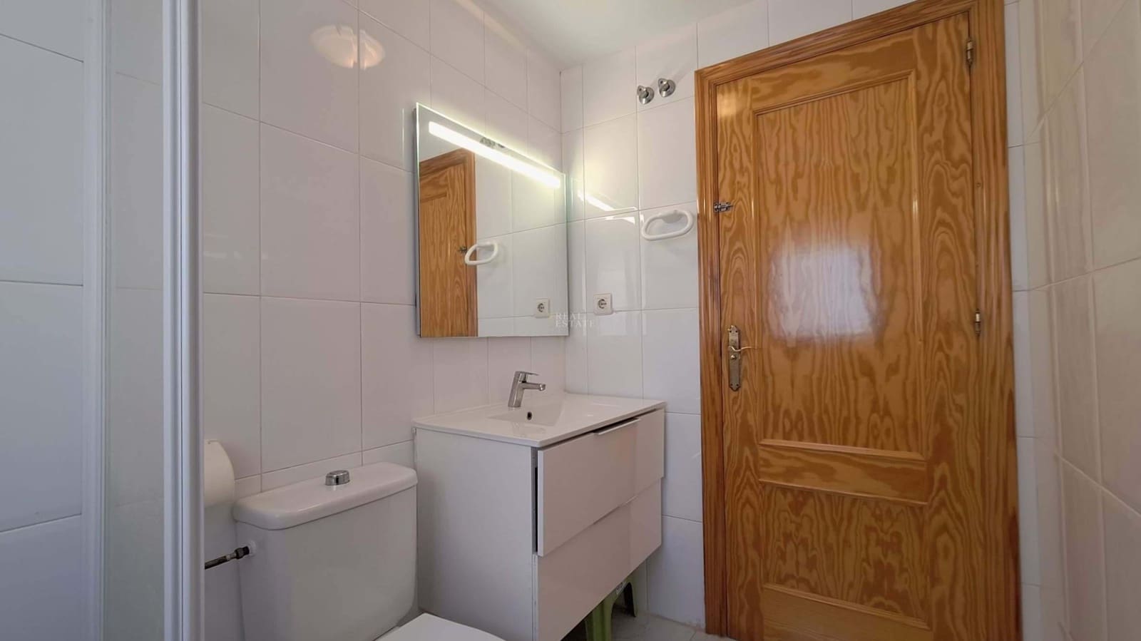 2 makuuhuone Huoneisto myytävänä paikassa La Manga del Mar Menor mukana uima-altaan 
autotalli - 195 000 € (Ref: 9737328)