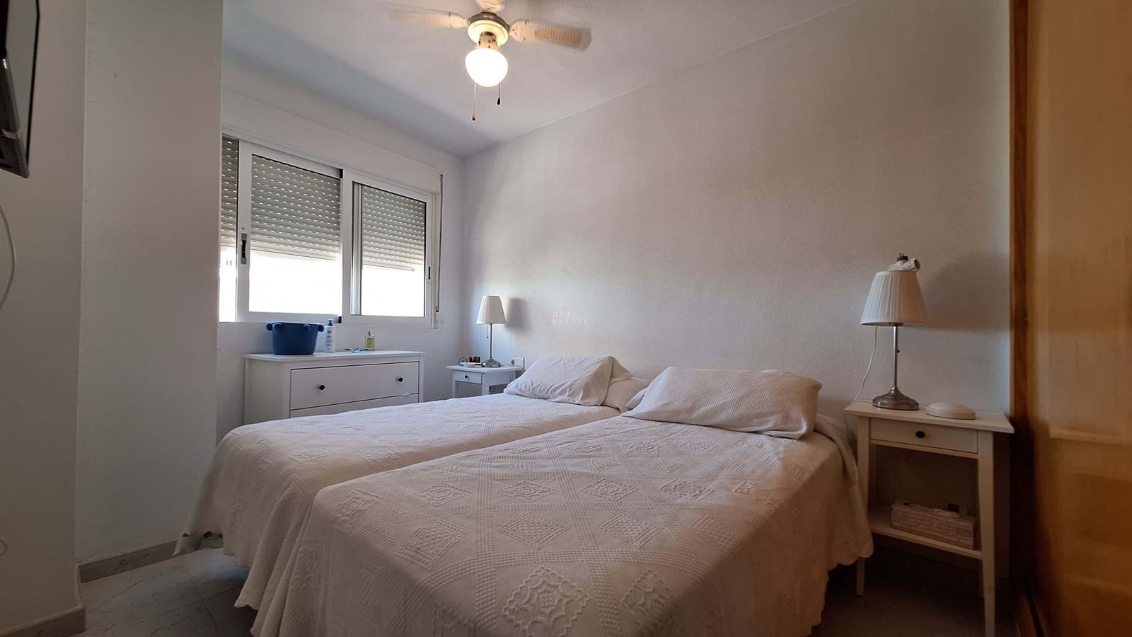 2 makuuhuone Huoneisto myytävänä paikassa La Manga del Mar Menor mukana uima-altaan 
autotalli - 195 000 € (Ref: 9737328)