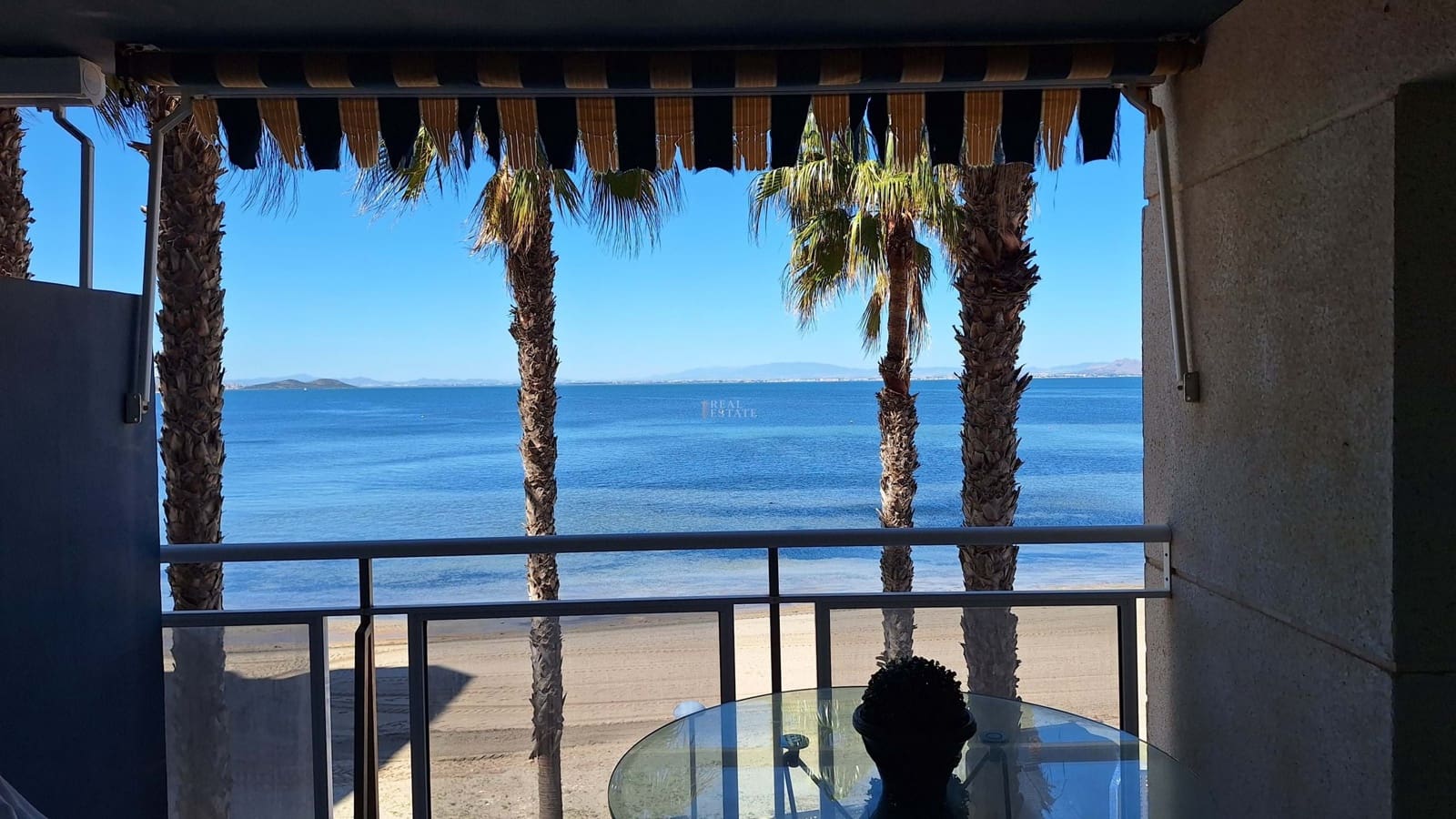 2 makuuhuone Huoneisto myytävänä paikassa La Manga del Mar Menor mukana uima-altaan 
autotalli - 195 000 € (Ref: 9737328)