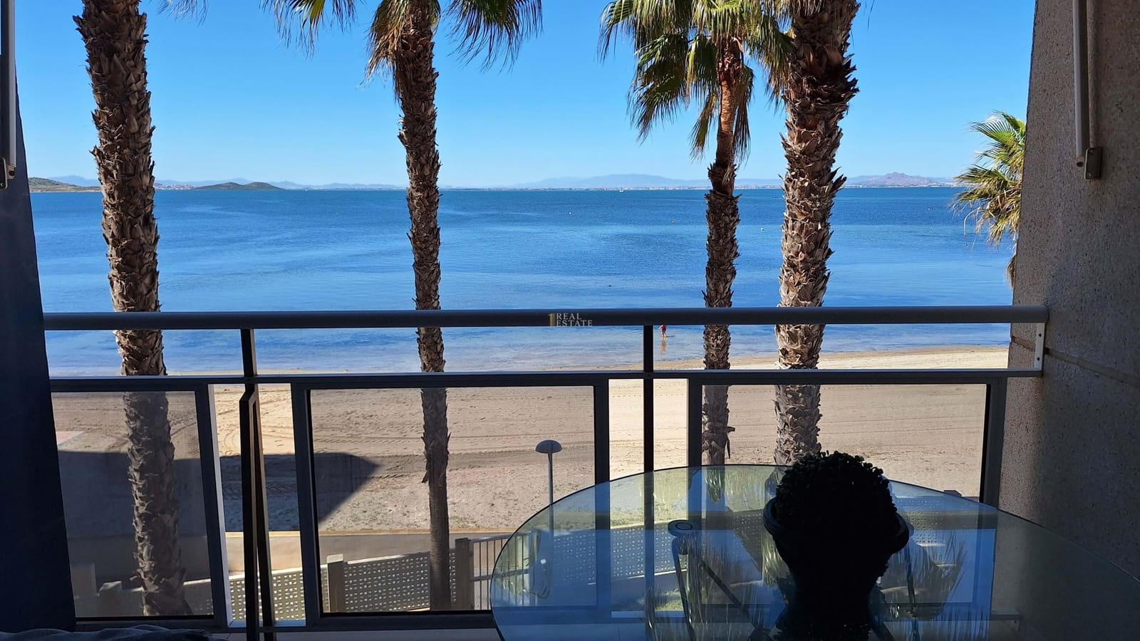 2 makuuhuone Huoneisto myytävänä paikassa La Manga del Mar Menor mukana uima-altaan 
autotalli - 195 000 € (Ref: 9737328)