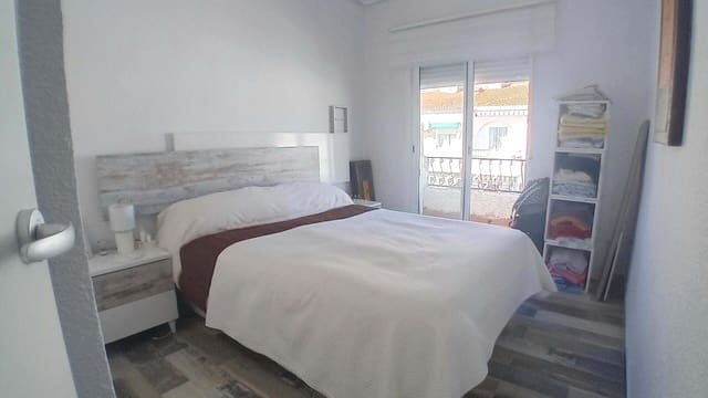 Bungalow de 2 habitaciones en Santa Pola en venta - 210.000 € (Ref: 9740228)