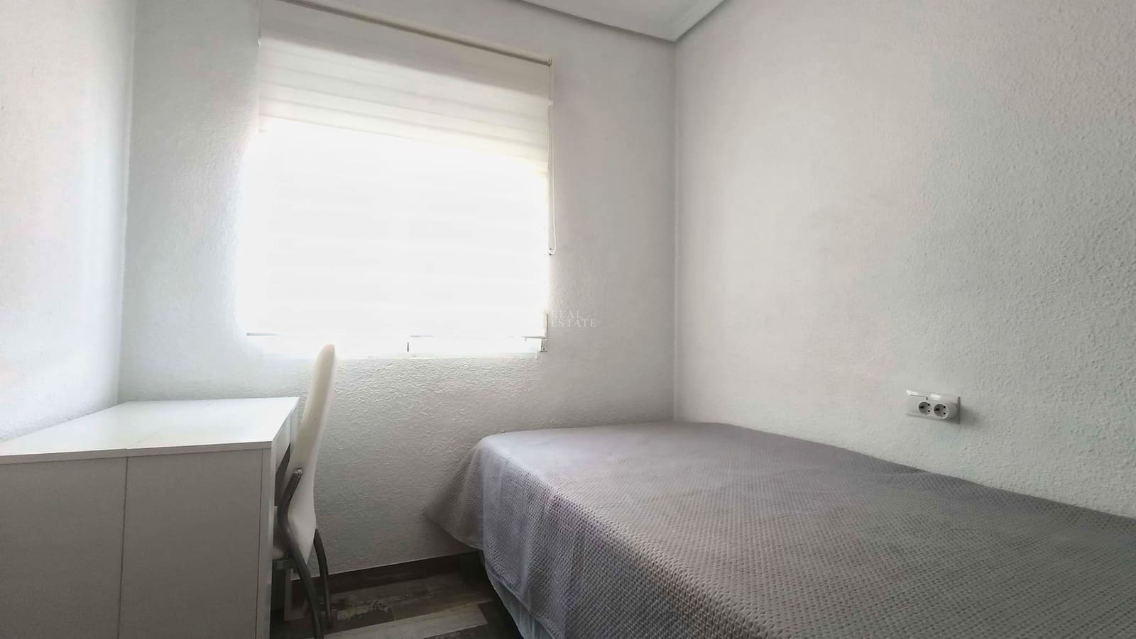 2 bedroom Bungalow for sale in Santa Pola - € 210,000 (Ref: 9740228)